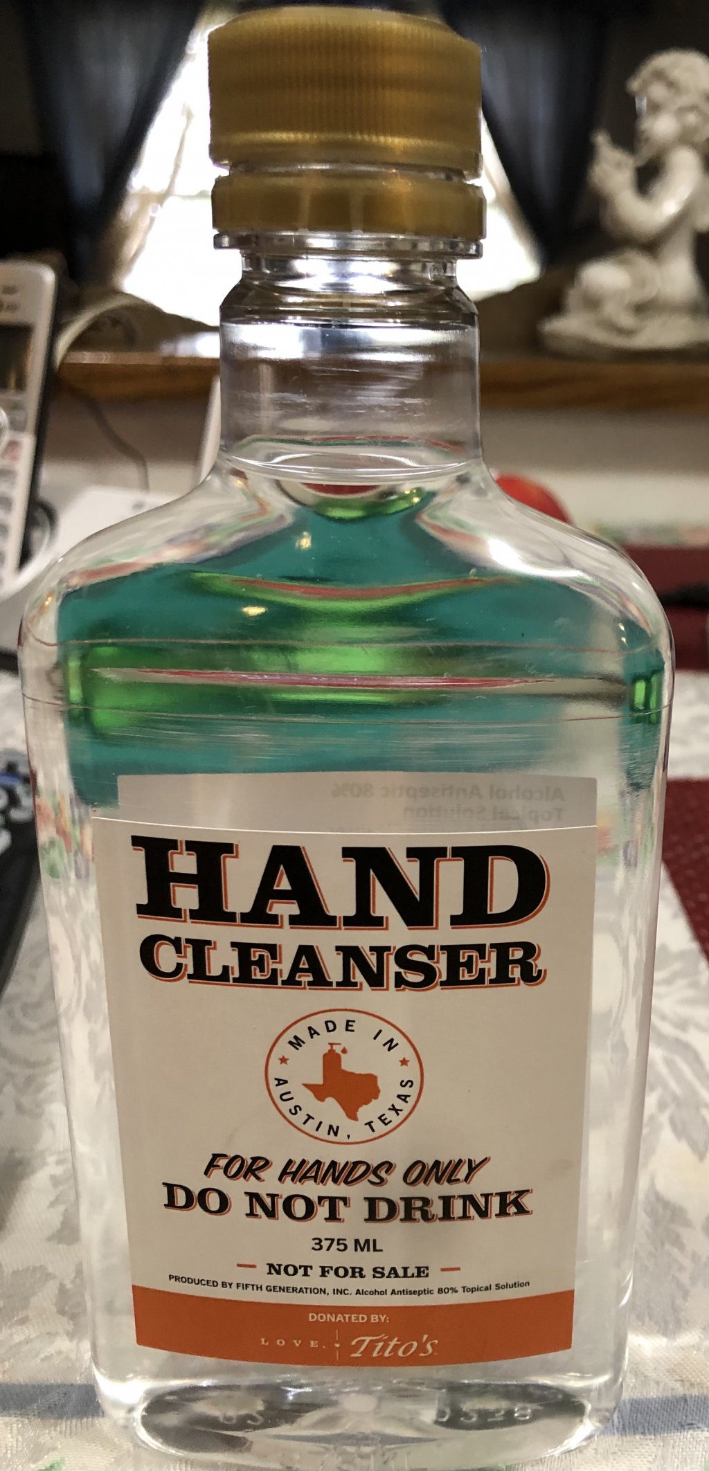 image-908011-hand.cleanser_or_vodka-16790.w640.jpg